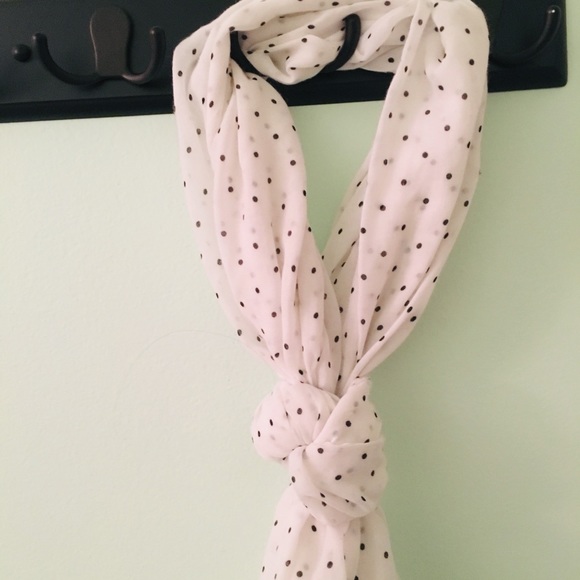 Scarf - Picture 3 of 5